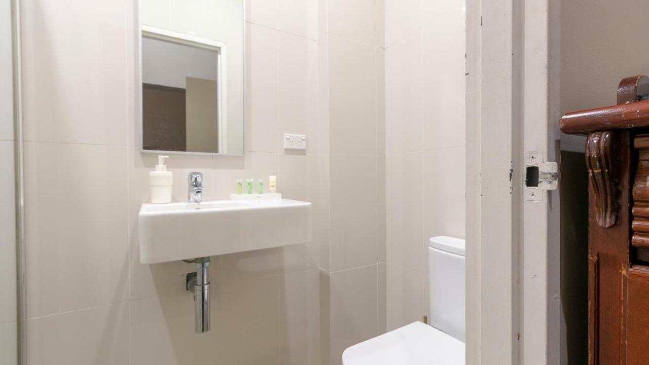 Woolbrokers Hostel Sydney Bagian luar foto