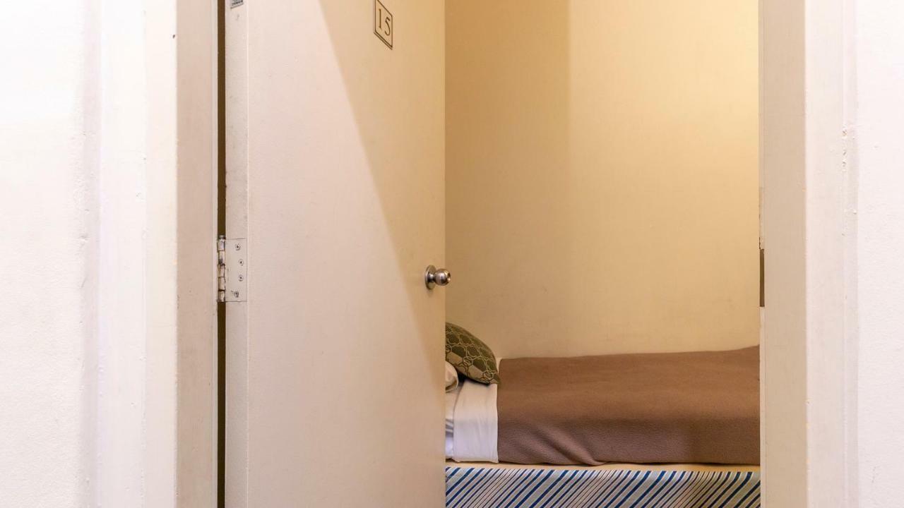 Woolbrokers Hostel Sydney Bagian luar foto